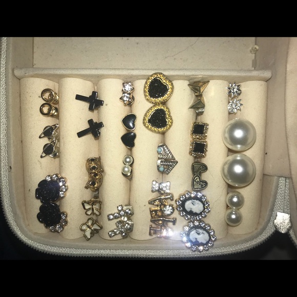 Earrings - Picture 1 of 1